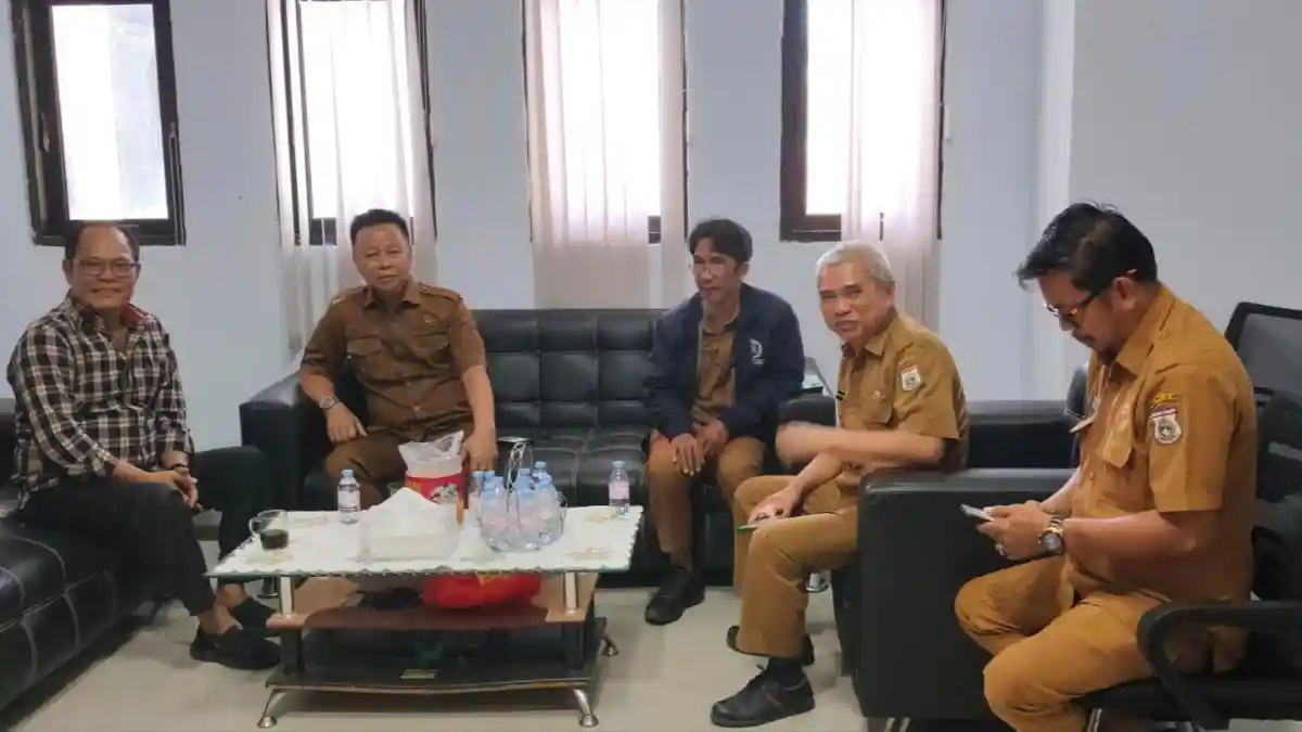 Bahas Pengelolaan TPA Hingga Izin Hutan, Wabup Mamasa Konsultasi ke DLHK